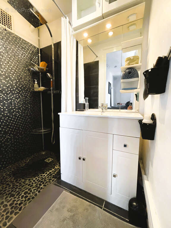 Appartement à SAINT-MARTIN-D'HERES