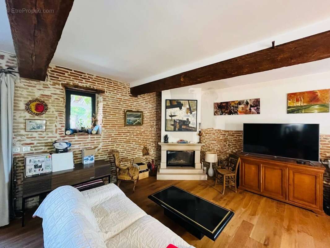 Appartement à BAZIEGE