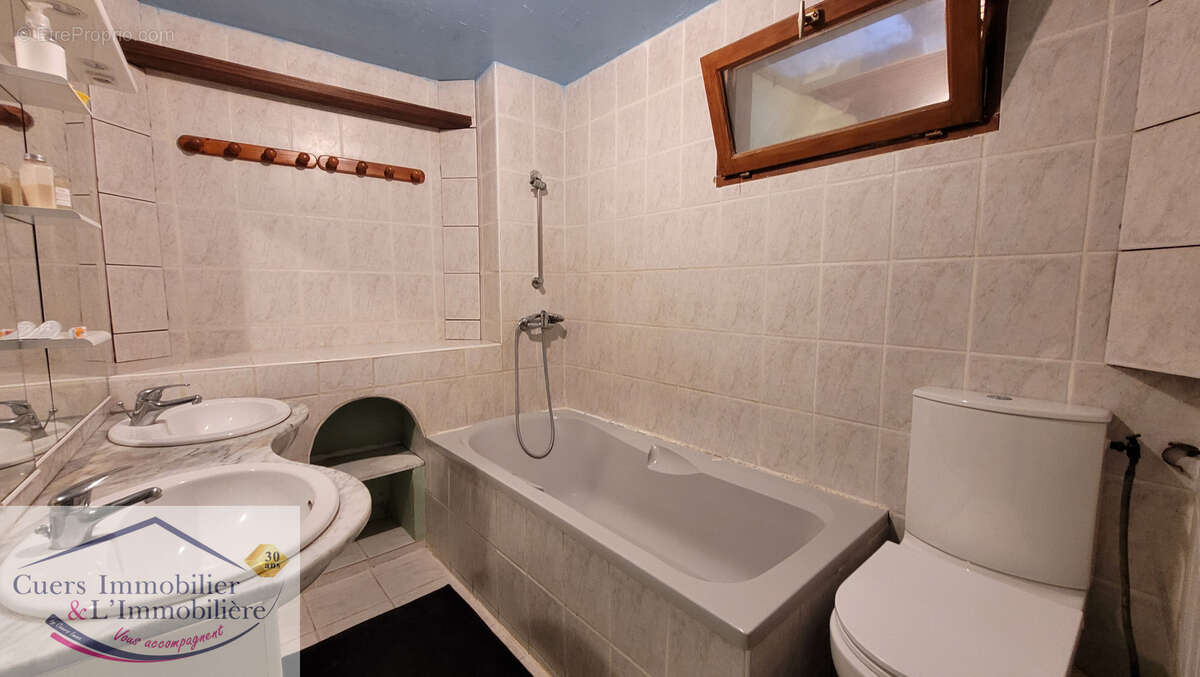 Cuers, maison de village t9 + remise - photo 16