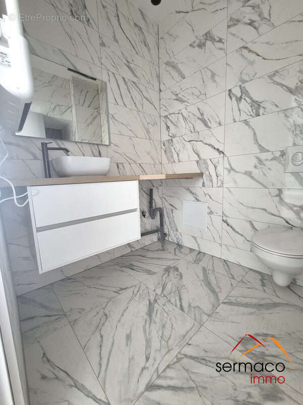 SDB - Appartement à SARREGUEMINES