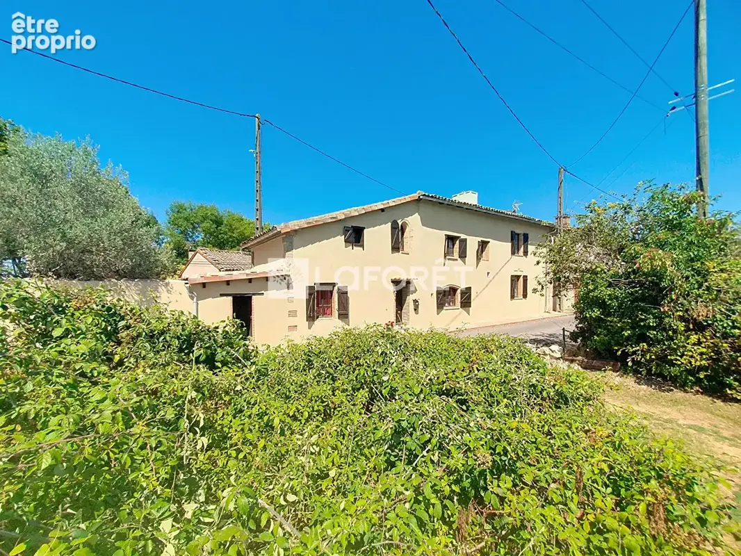Maison à SAINT-URCISSE