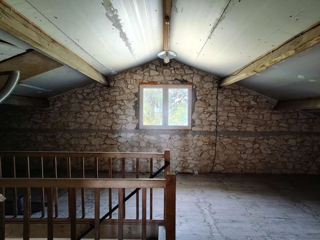 Maison à PIEGUT-PLUVIERS