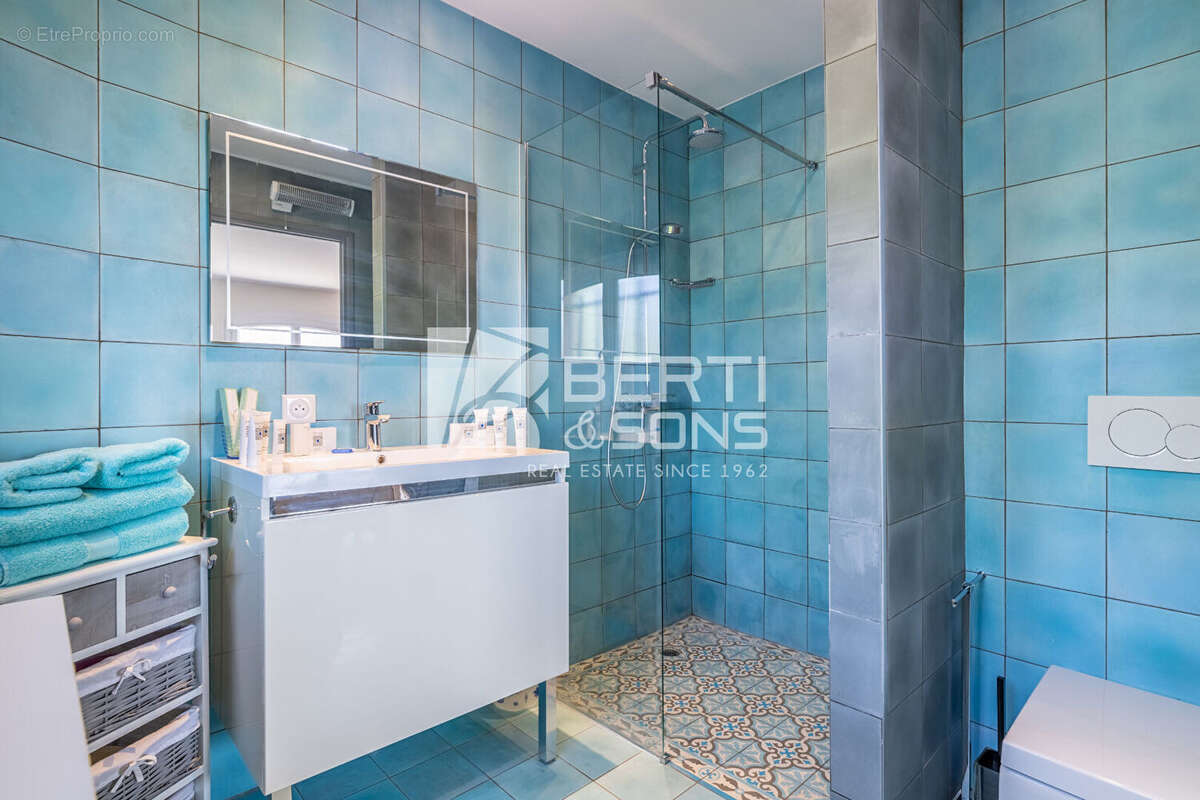 Agay domaine prive - villa 213 m² vue mer panoramique, piscine et jacuzzi - photo 16