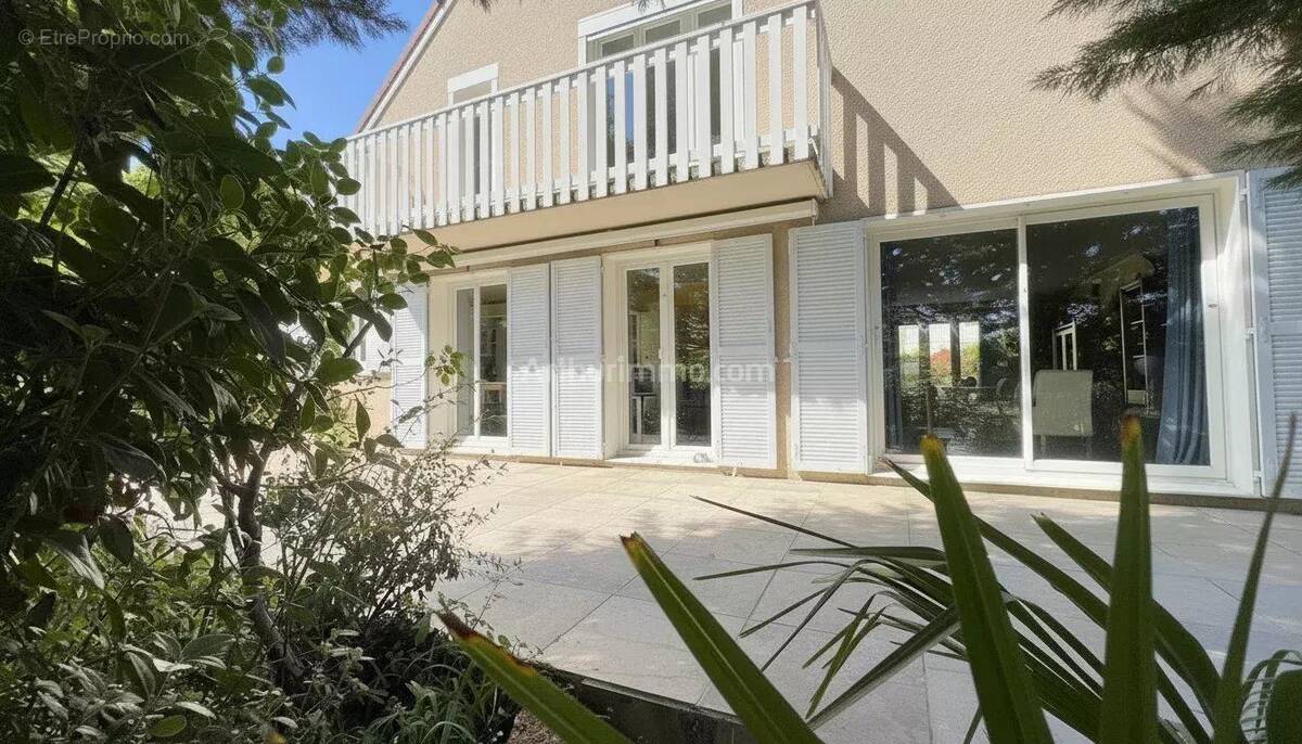 Maison à BOISSISE-LE-ROI