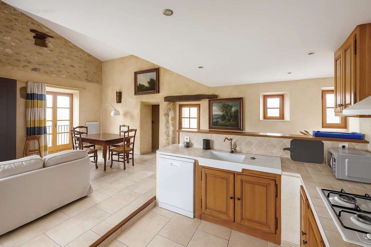 Maison à FORCALQUIER