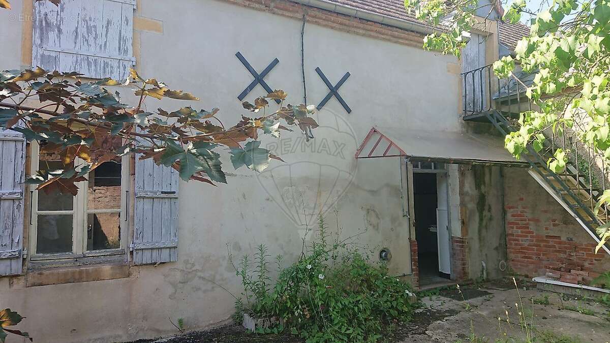 Maison à ISSY-L'EVEQUE