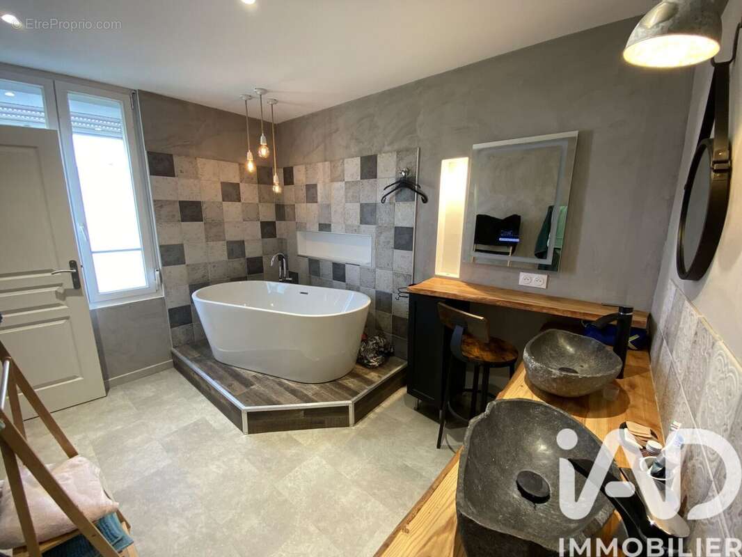 Photo 9 - Maison à MEZIERES-EN-SANTERRE