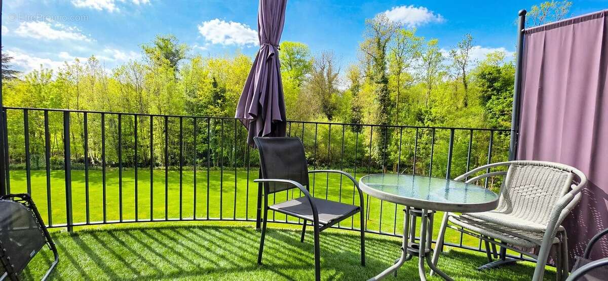 Appartement à FONTENAY-TRESIGNY