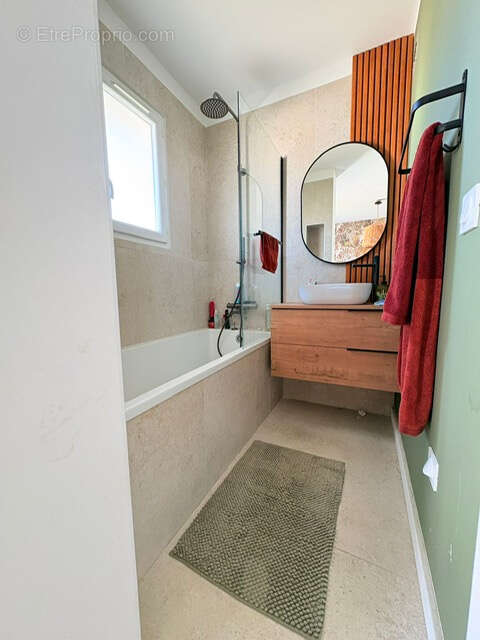 Lucciana : Superbe Appartement F4 avec terrasse et ascenseur - photo 10