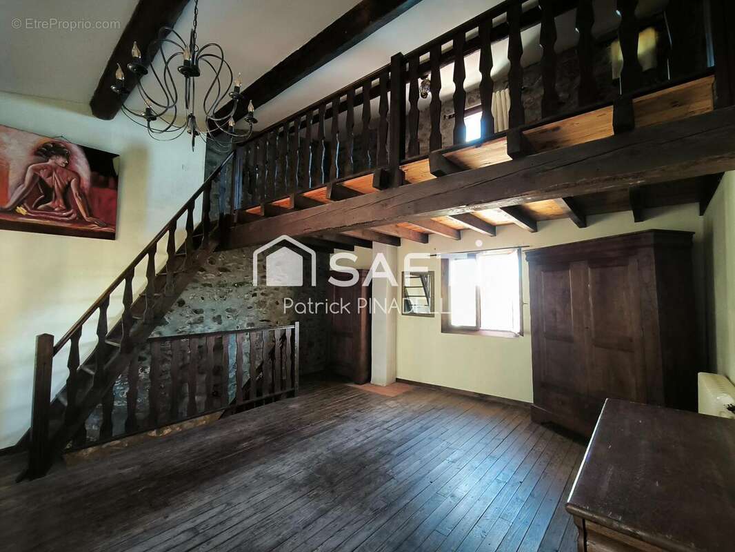 Photo 3 - Maison à LATOUR-DE-FRANCE