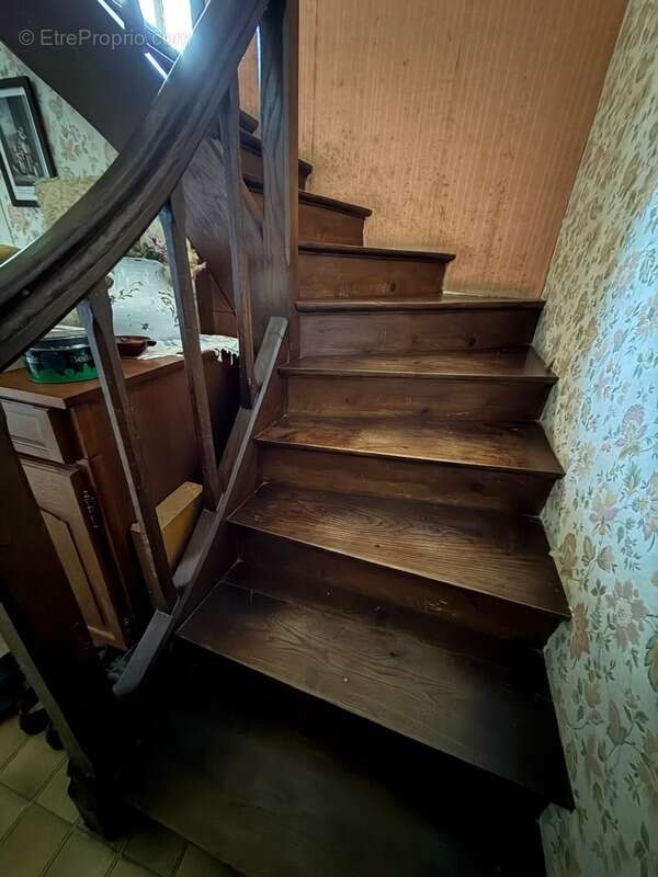 Maison à SAINT-SULPICE-LE-DUNOIS