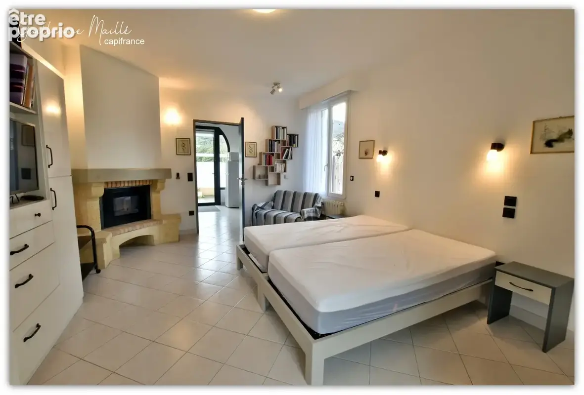 Immeuble rénové composé de 2 appartements meublés avec extérieurs – Lamalou-les-Bains (34240) - photo 8