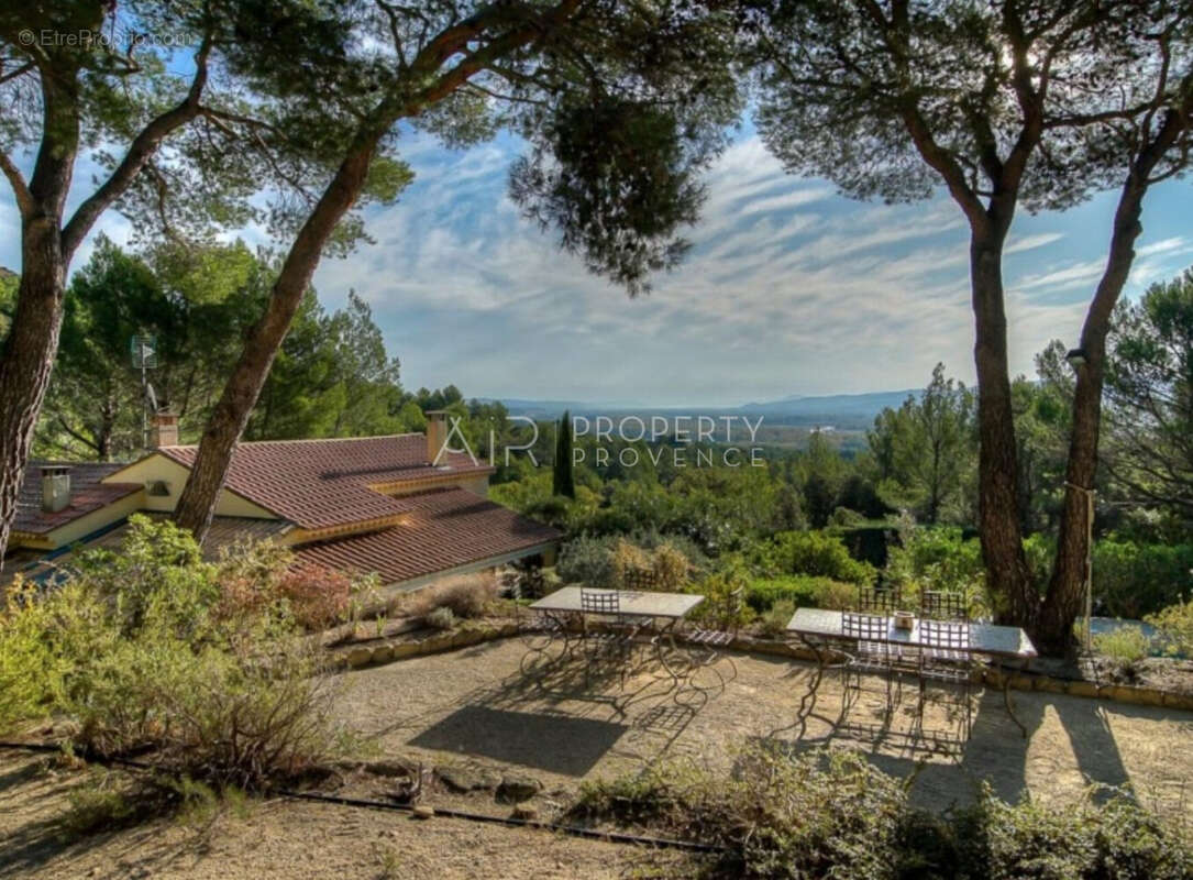 AIR Property Provence - Maison à MERINDOL