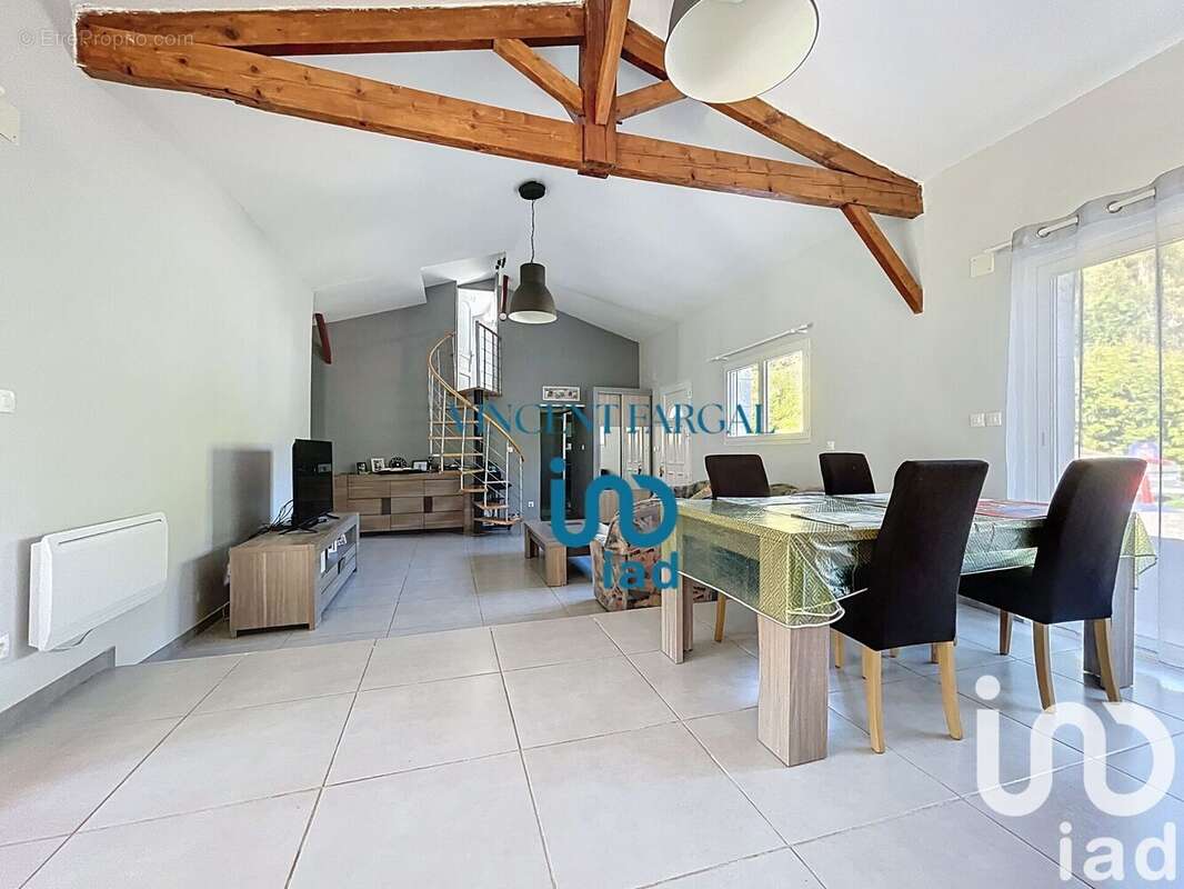 Photo 4 - Maison à SAINT-MAURIN