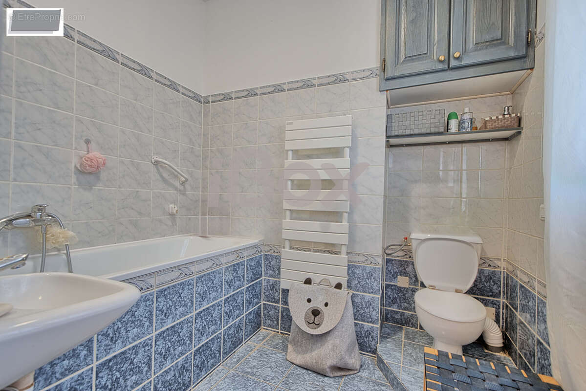 Maison à LA VALETTE-DU-VAR