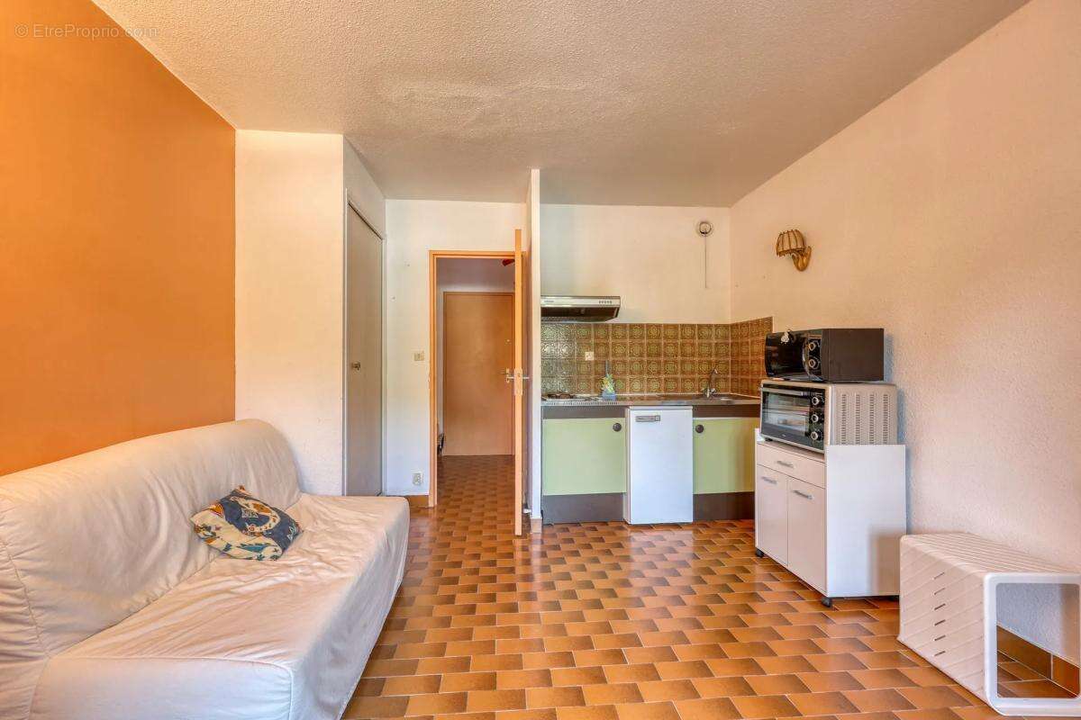 Appartement à SAINT-CYR-SUR-MER