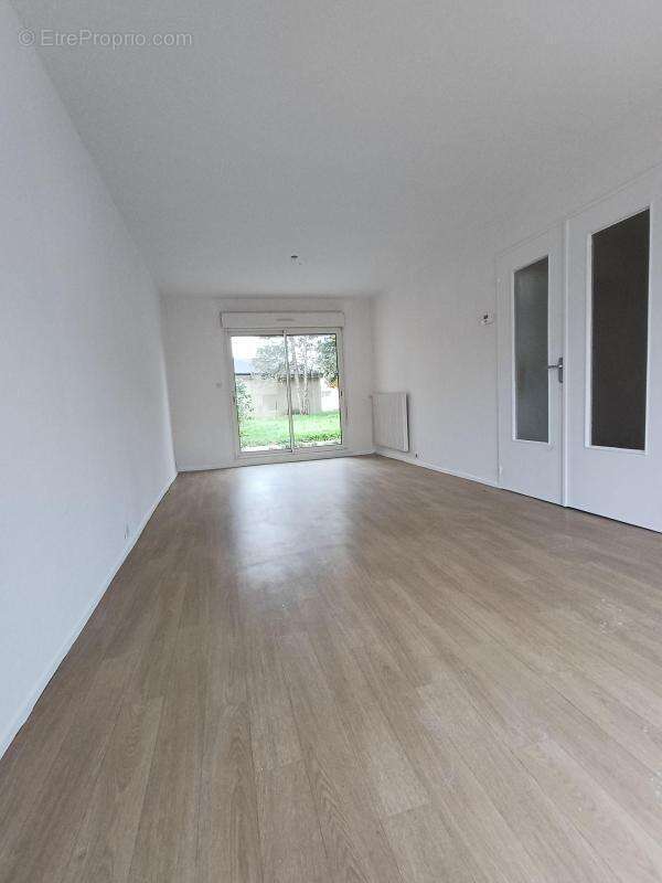 Maison à VAIVRE-ET-MONTOILLE