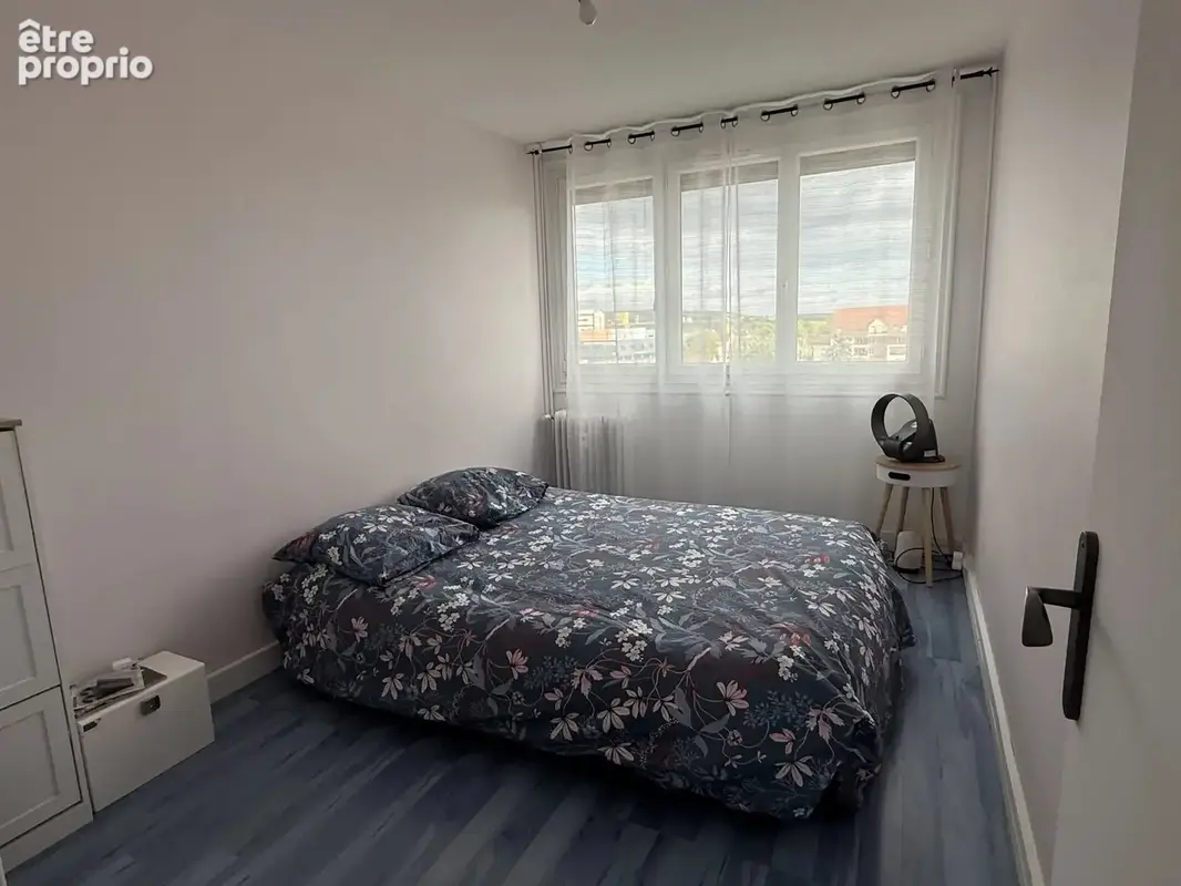 Appartement T3 avec balcon - parking et cave - SENS - photo 8