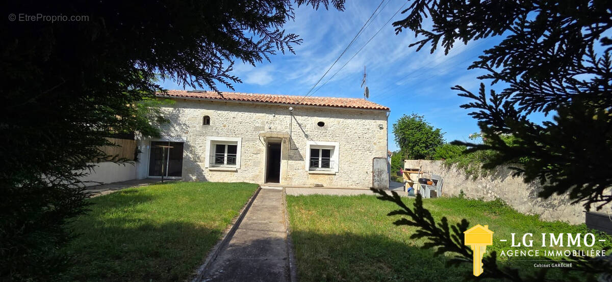Maison à SAINT-FORT-SUR-GIRONDE