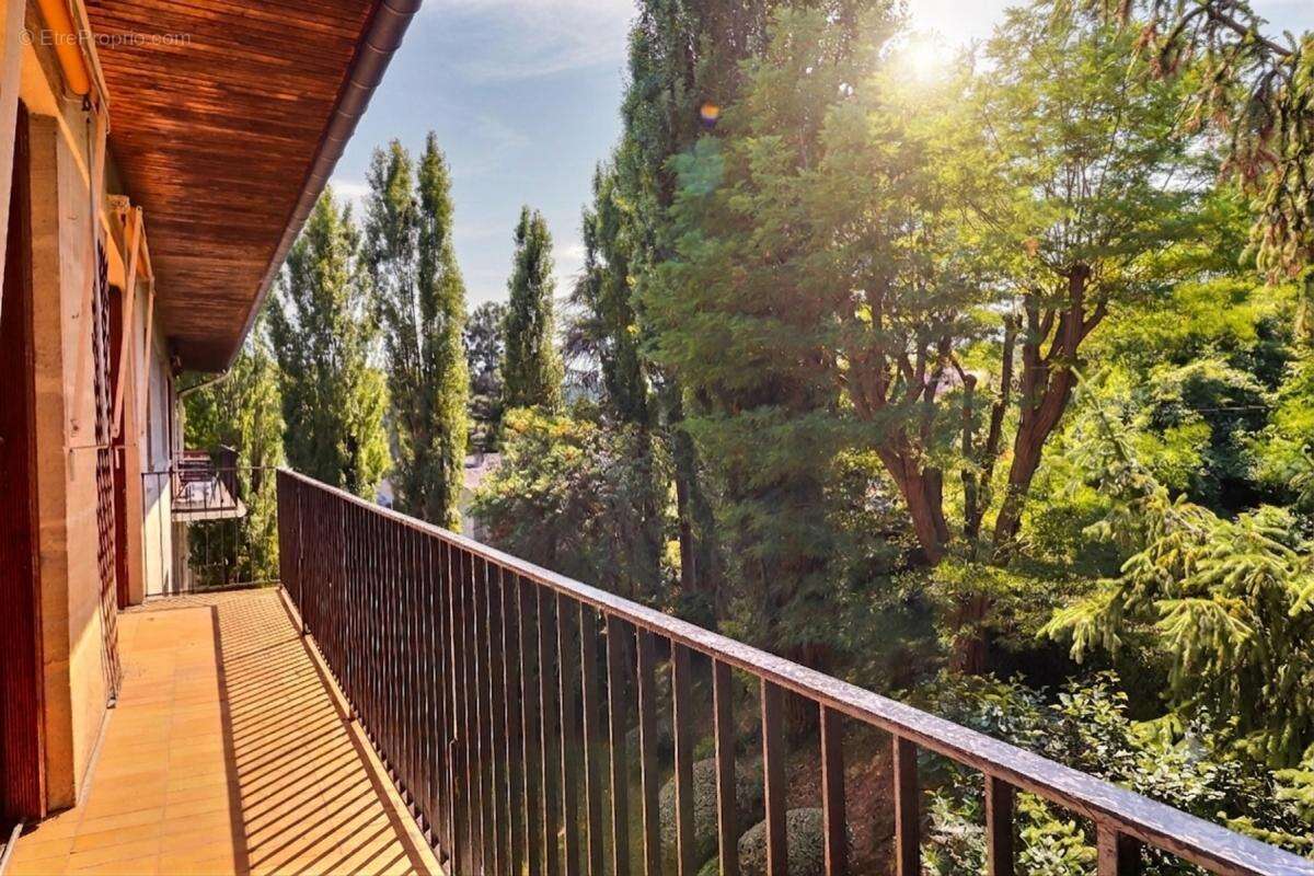 Appartement de 5 pieces dans petite residence arboree de mareil marly - photo 2
