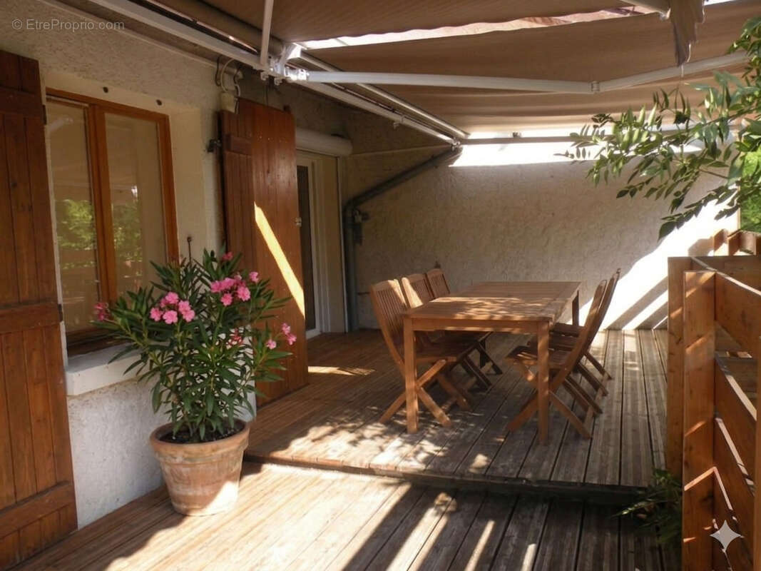 Appartement à SAINT-ISMIER