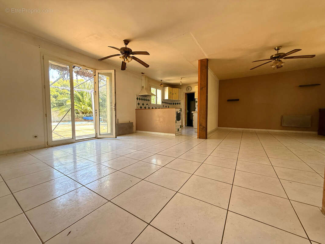 Magnifique villa de 110 m2 4ch + Garage, sur terrain arboré de 1 339 m2 à Saint-Jean-de-la-Blaquière - photo 5