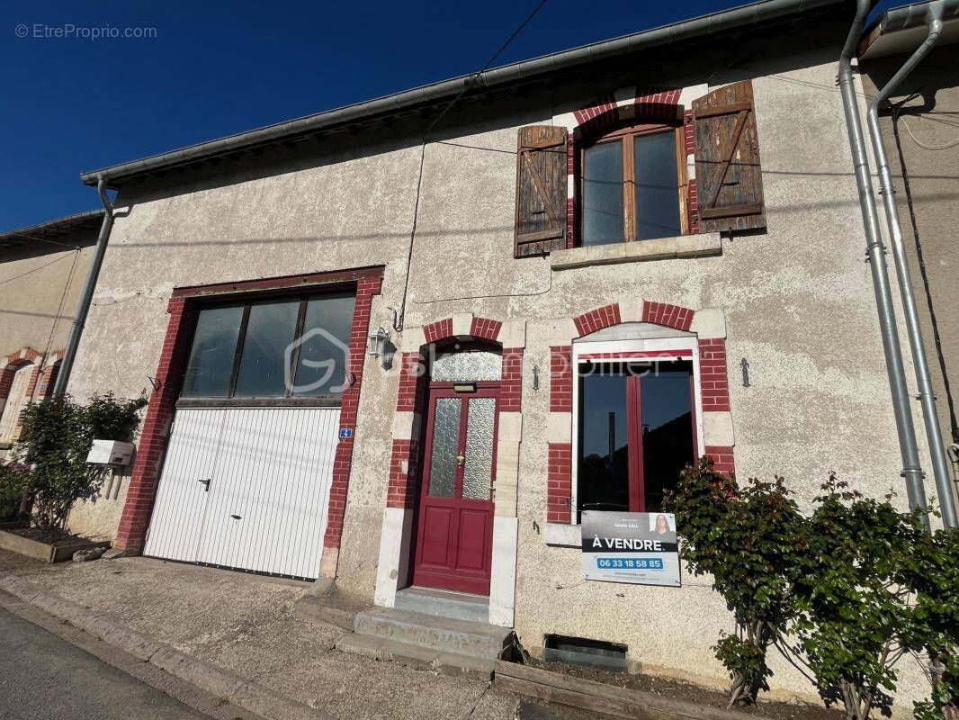 Maison à AVOCOURT