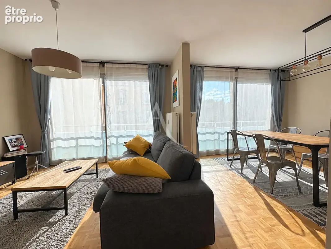 A VENDRE coeur de ville DIJON ARQUEBUSE. T3 de 88m² avec balcon et garage . - photo 7