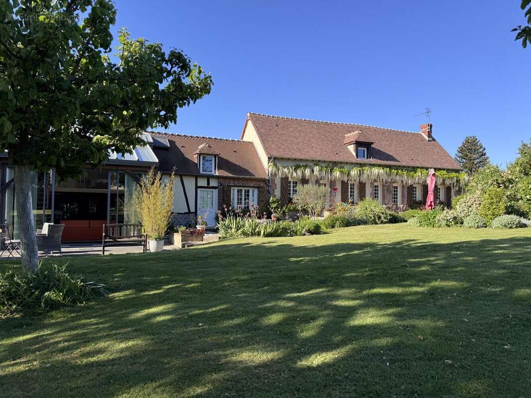 Maison à LA HAYE-MALHERBE