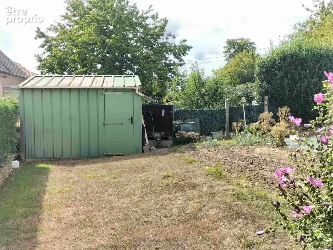 Pavillon à vendre Villaines la Juhel abri