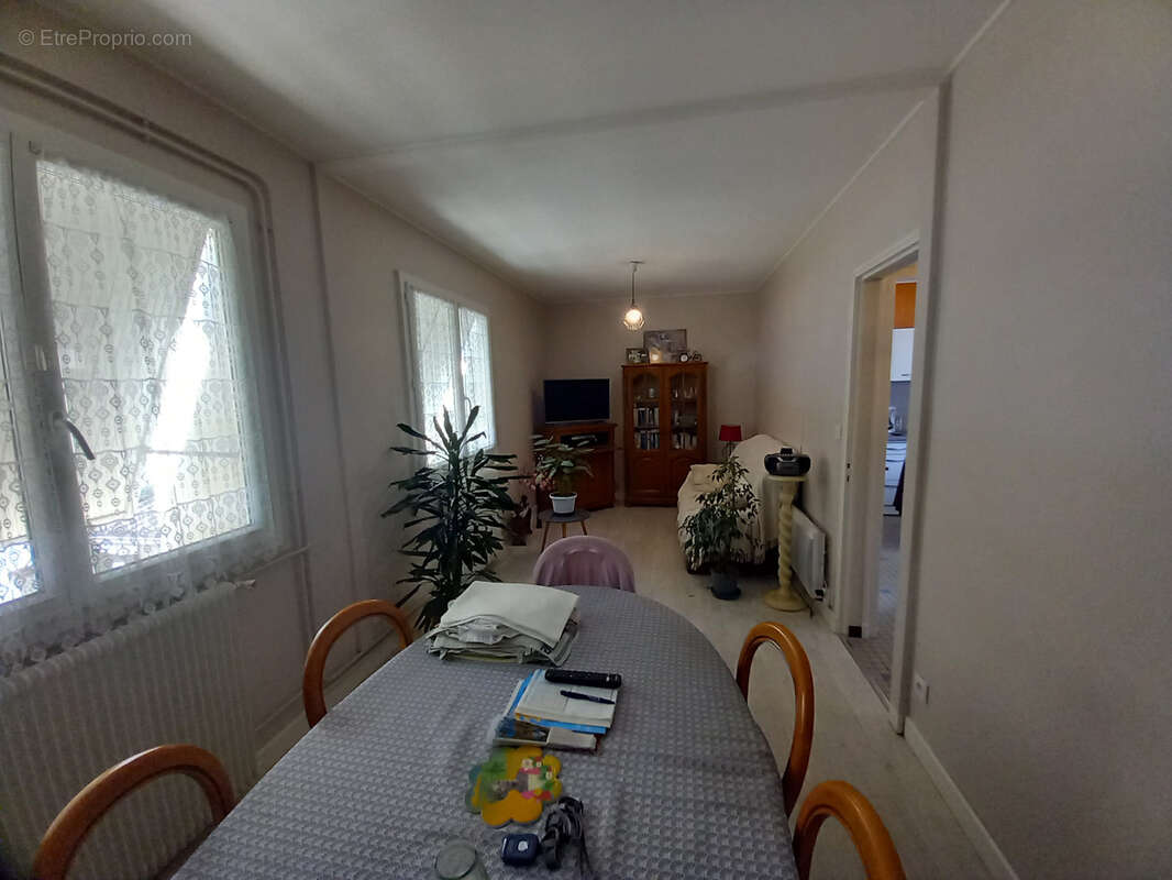 Maison à FUMEL