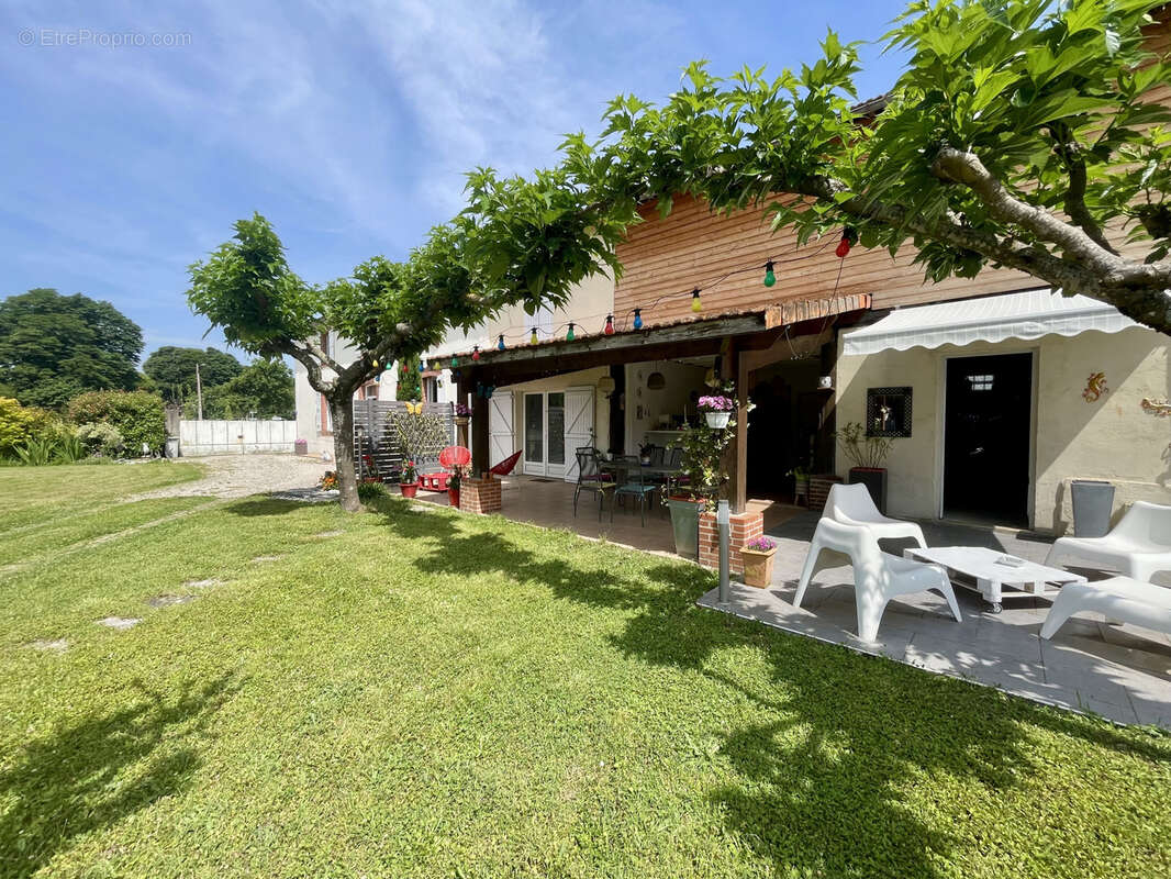 Maison à VIC-EN-BIGORRE