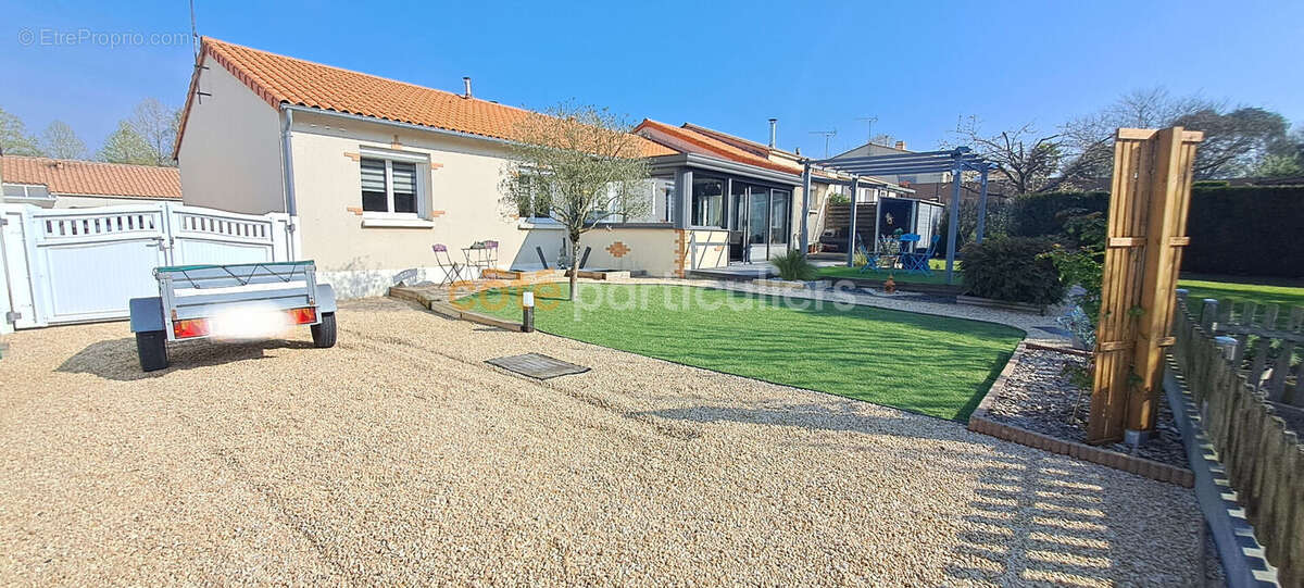 Maison à MORTAGNE-SUR-SEVRE