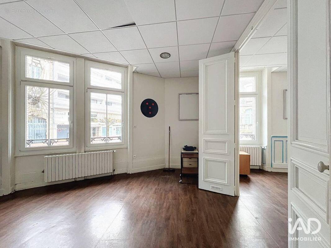 Photo 1 - Commerce à LIMOGES