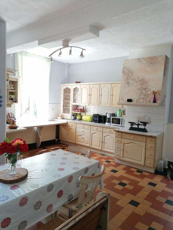 Maison à ORIGNY-SAINTE-BENOITE