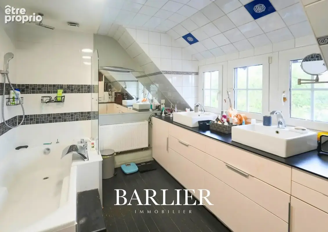Geispolsheim - Maison de 156,94m2 avec piscine et jacuzzi - photo 18