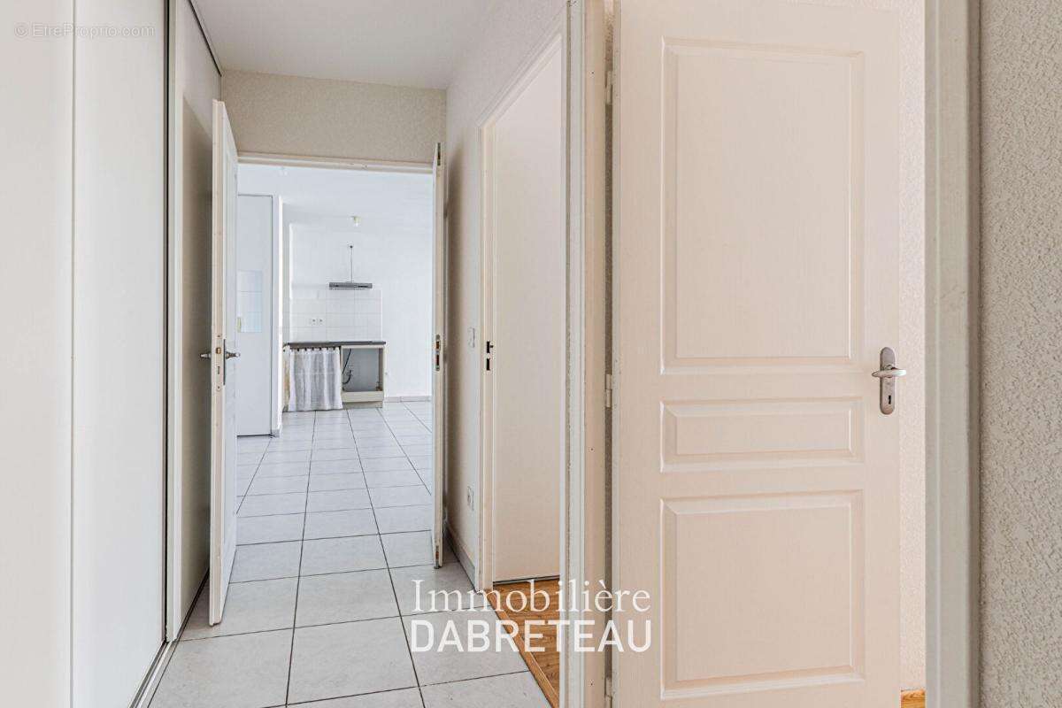 Appartement Lyon 3 pièce(s) - photo 7