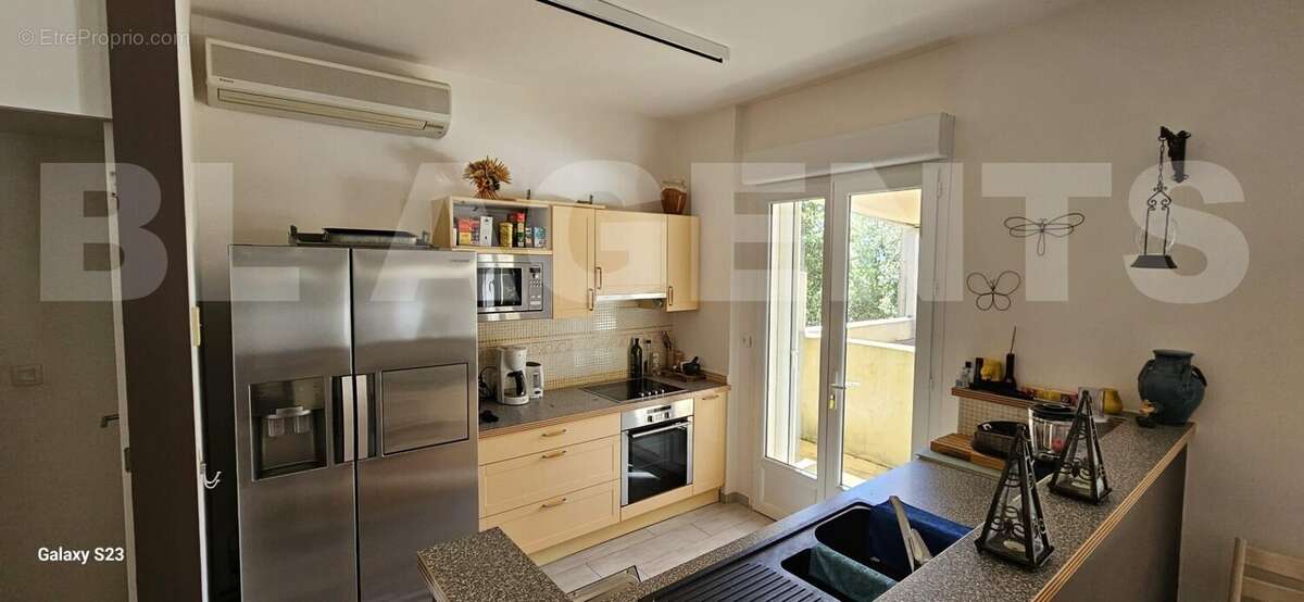 10 - Maison à SAINT-MAXIMIN-LA-SAINTE-BAUME