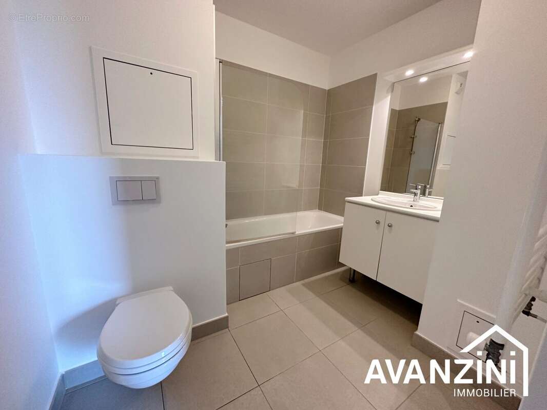 Appartement à VILLENEUVE-LE-COMTE