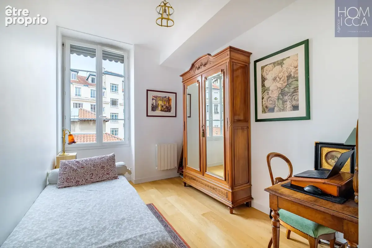 Lyon 7 saxe gambetta bel immeuble ancien appartement type 4 de 109m2 3 chambres en etage avec ascenseur - photo 9