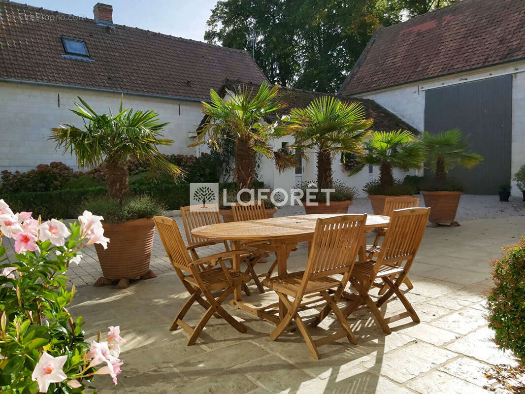 Maison à LATTRE-SAINT-QUENTIN