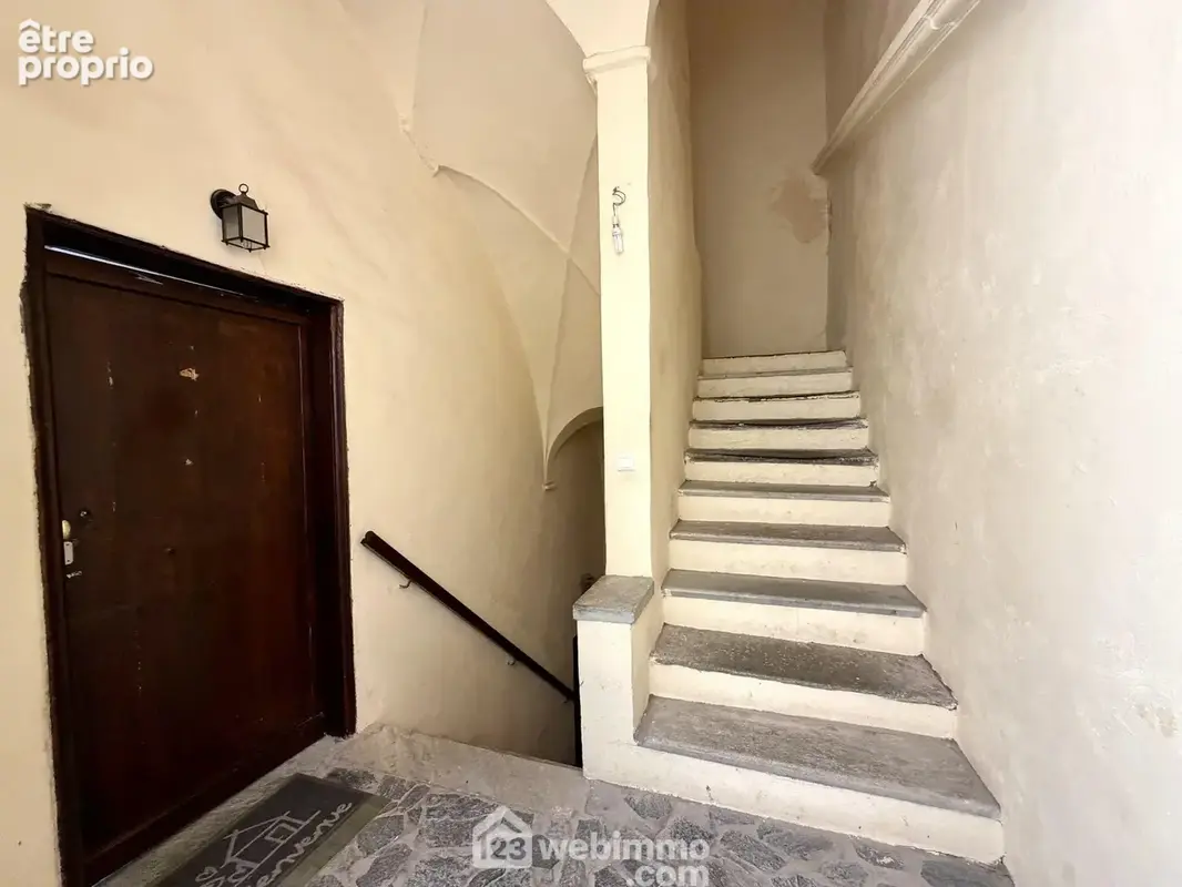 Une copropriété située dans un quartier magnifique
