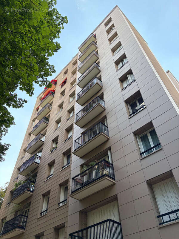 Appartement à PARIS-20E