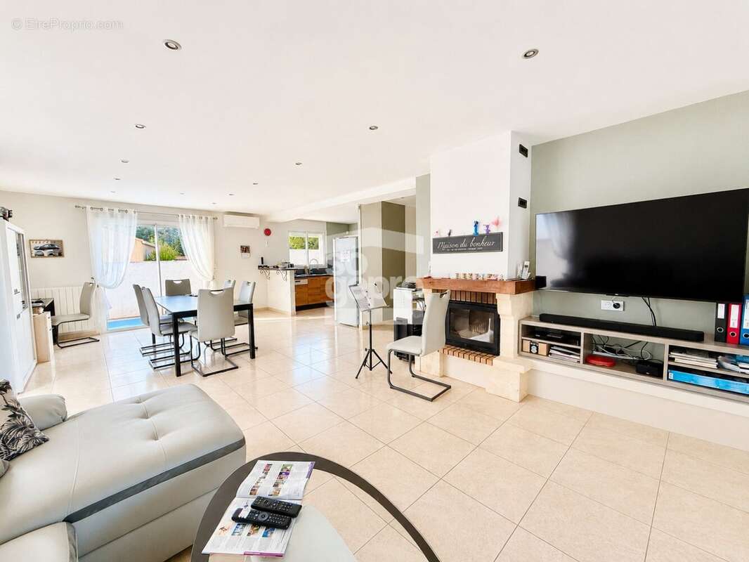Réf - 2069 : Vente Maison 5 Pièces avec Piscine à Vias ! - photo 4