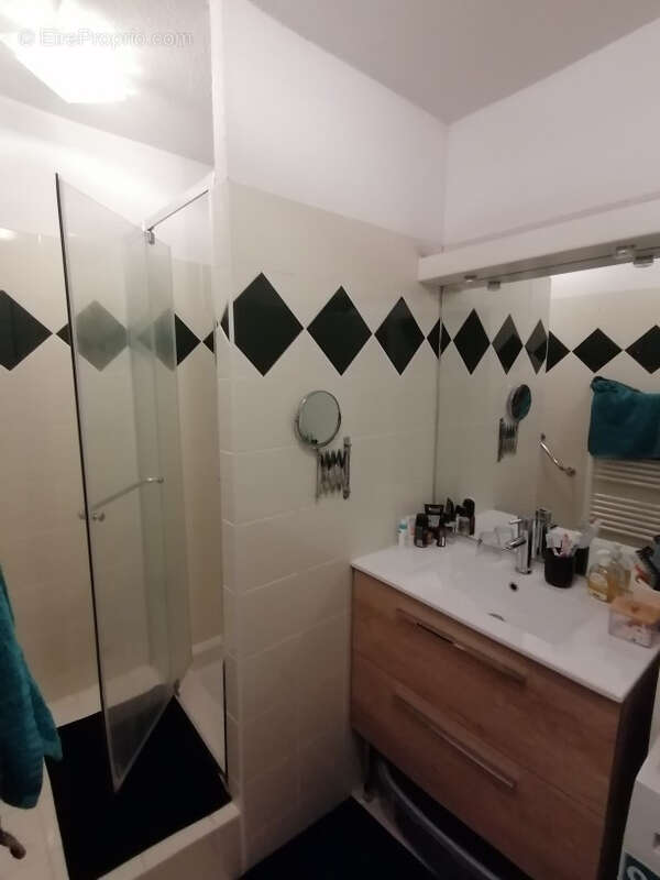 Appartement à LEZIGNAN-CORBIERES