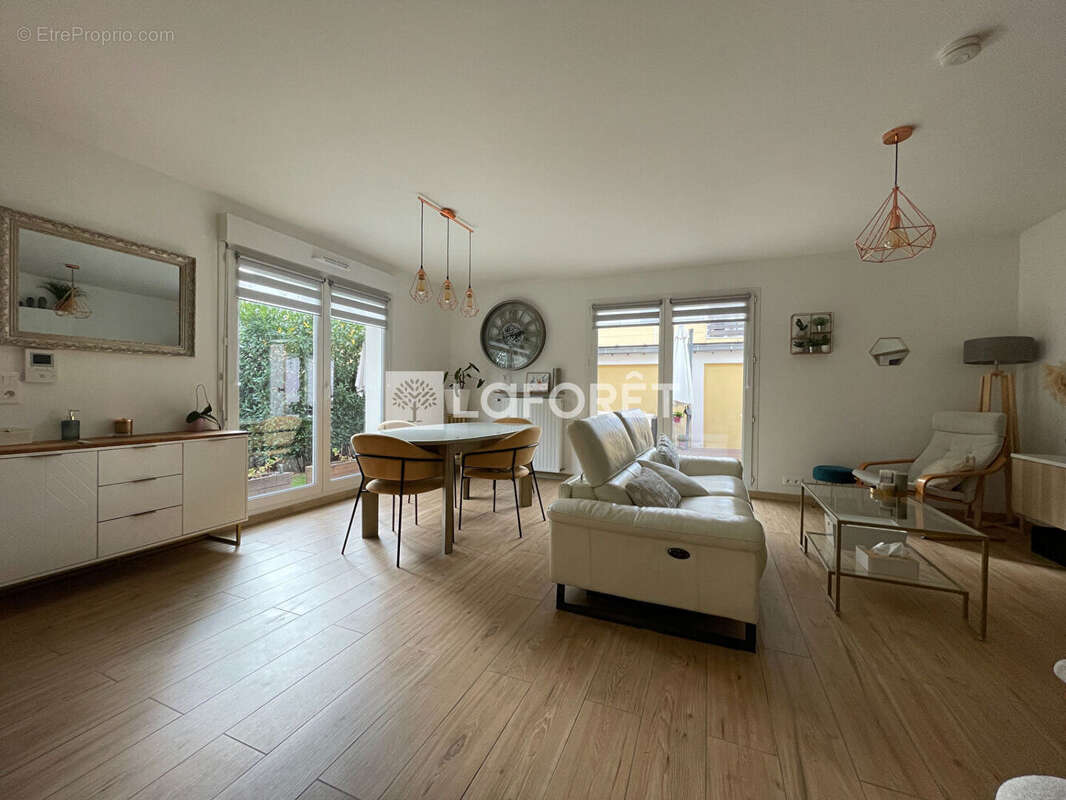 Maison à VILLECRESNES