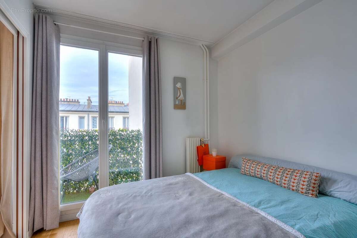 Appartement à ISSY-LES-MOULINEAUX