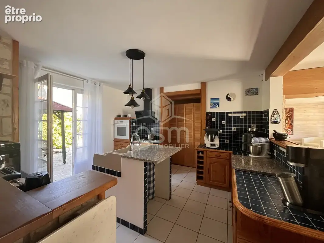 Maison 6 pièces 232 m² à vendre à Saint-Epain (37800) - photo 6