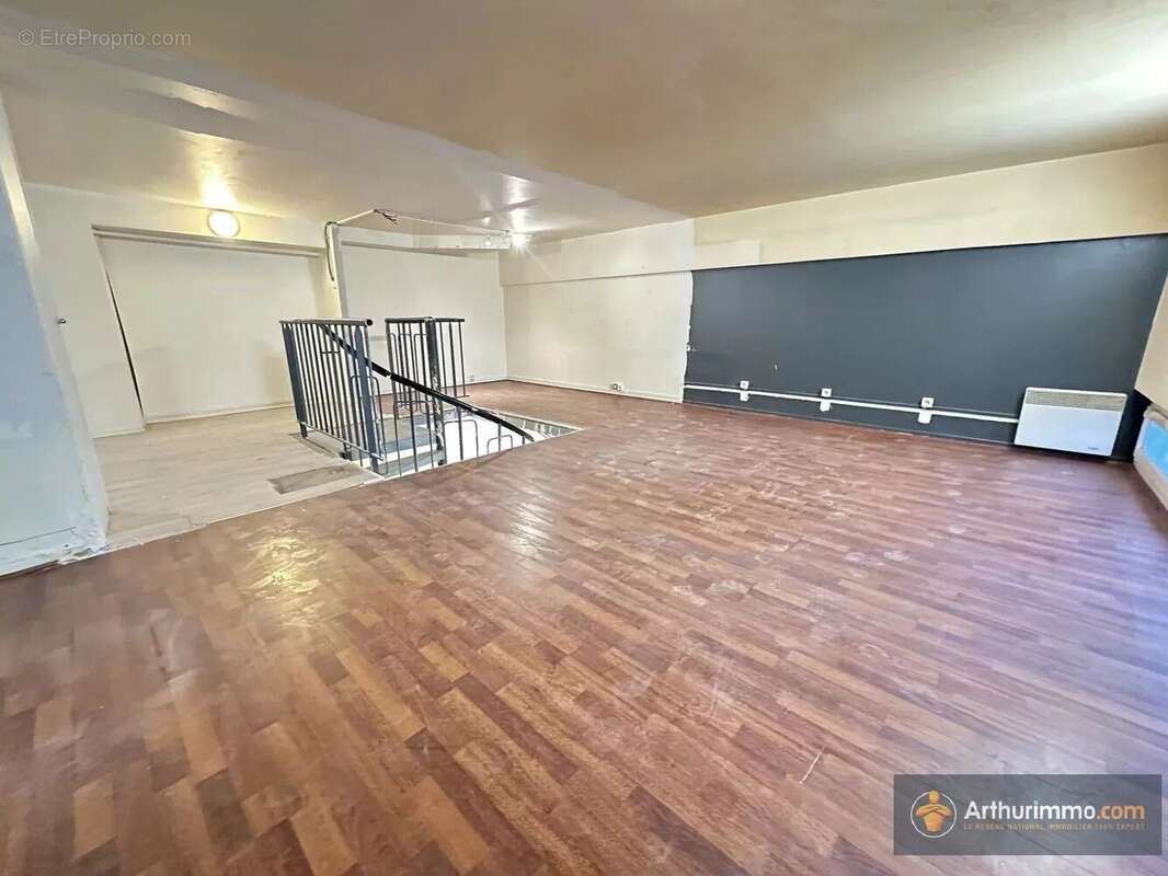 Commerce à LES PAVILLONS-SOUS-BOIS