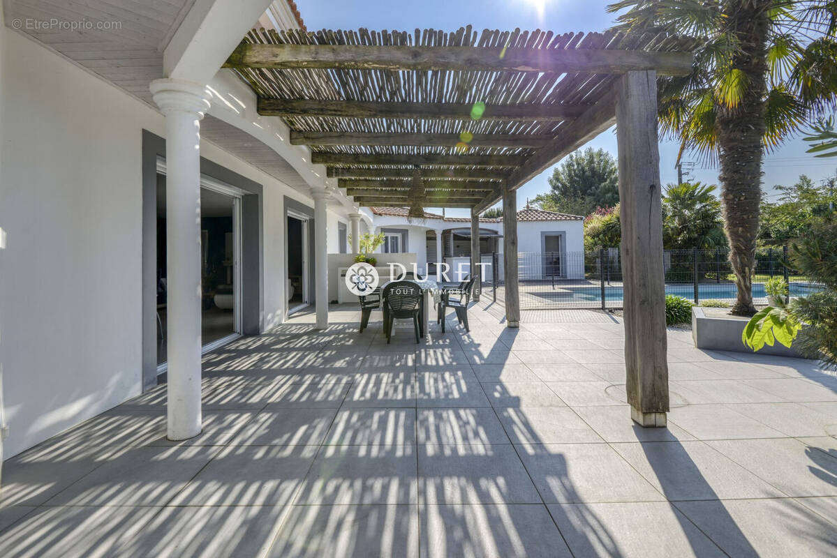 Maison à BOIS-DE-CENE